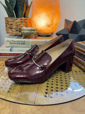 The Limited Naylah Burgundy Patent Horsebit Loafer Heels Women’s 6.5M